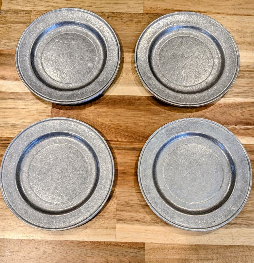 Vintage Wilton Armetale 6" Metal Plates – Set of 4 (Made in USA)